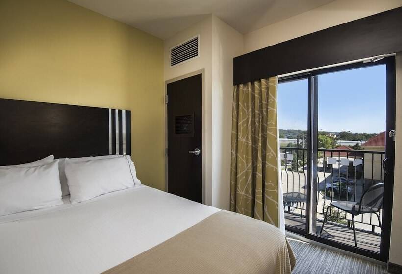 Номер Стандарт, Holiday Inn Express Conway, An Ihg