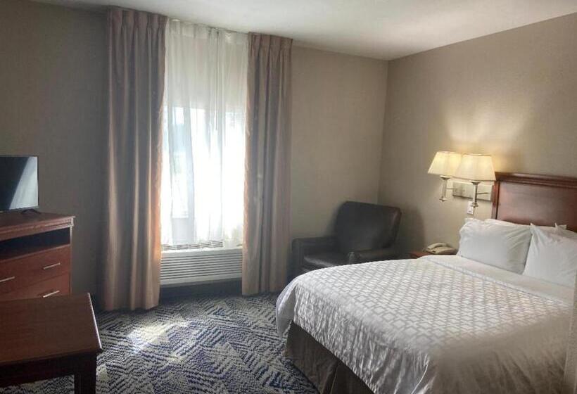 Студия Стандарт, Candlewood Suites La Porte, An Ihg