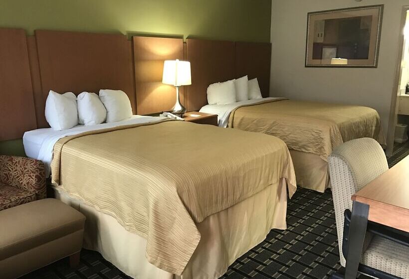 Номер Стандарт 2 Двуспальные Кровати, Days Inn & Conf Center By Wyndham Southern Pines Pinehurst