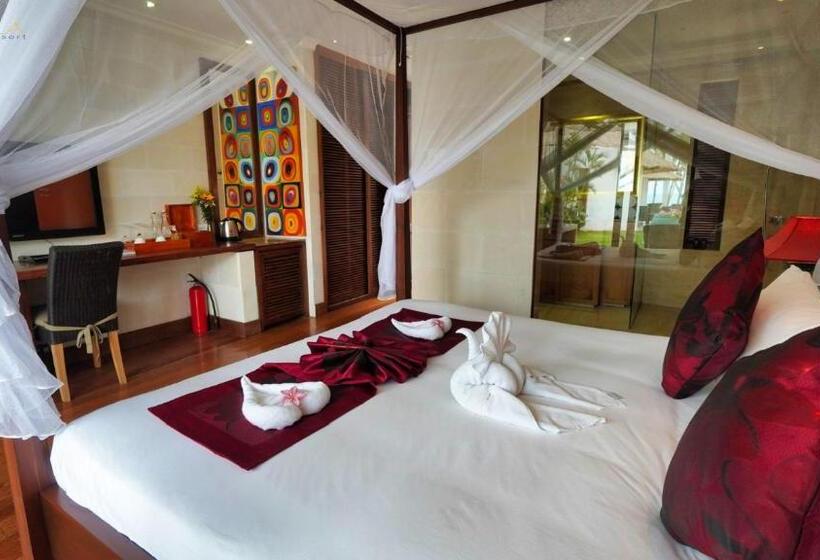اتاق استاندارد با چشم‌انداز دریا, Sunsea Resort