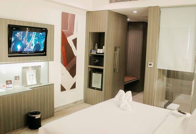 수피리어 룸, Novotel Bangka Hotel & Convention Center
