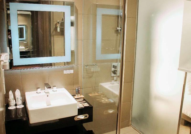 Chambre Standard, Novotel Bangka Hotel & Convention Center