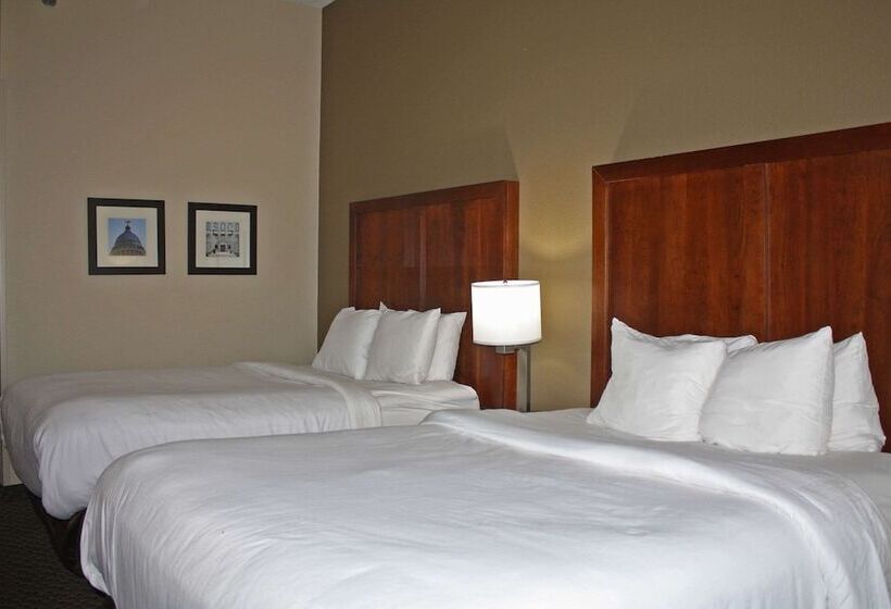 Люкс, Comfort Inn & Suites