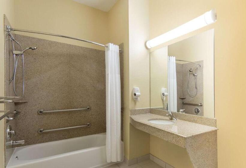 חדר סטנדרט עם מיטת קינג, Days Inn By Wyndham Baytown East