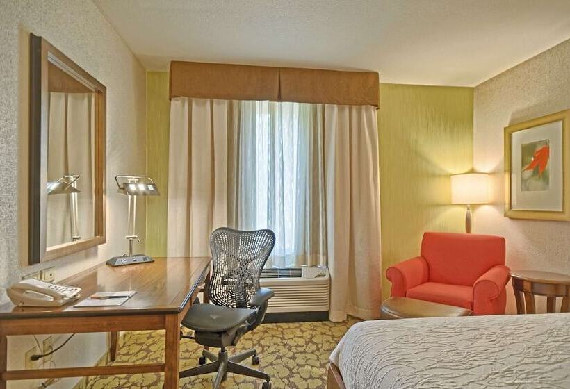 장애인을 위한 스탠다드 룸, Hilton Garden Inn Mt. Laurel