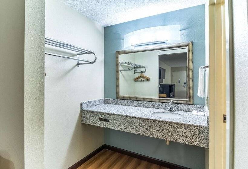Номер Стандарт, Motel 6kenly, Nc