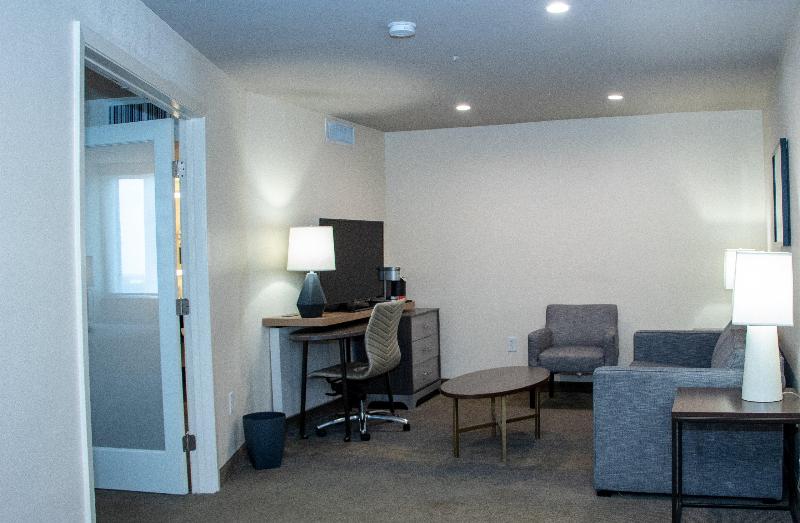 스위트 킹사이즈 침대, Holiday Inn Metairie New Orleans, An Ihg