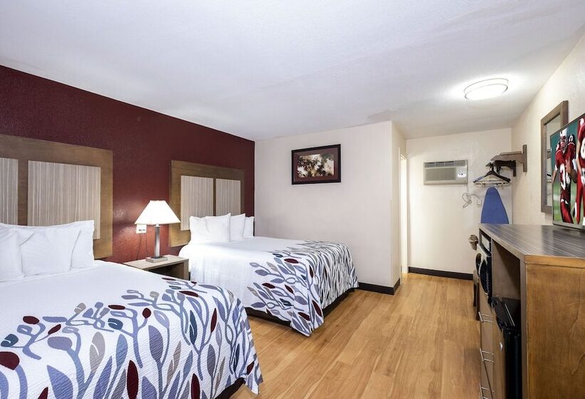 디럭스 룸, Red Roof Inn Neptune  Jersey Shore