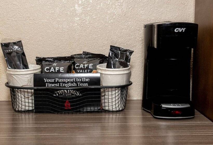 수피리어 룸, Red Roof Inn Neptune  Jersey Shore