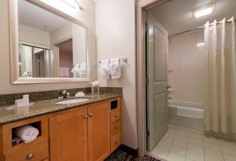 Люкс 2 Спальни, Residence Inn Worcester