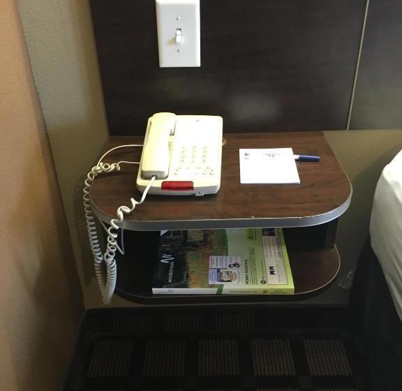 Номер Стандарт, Microtel By Wyndham Perry National Fairground Area I 75