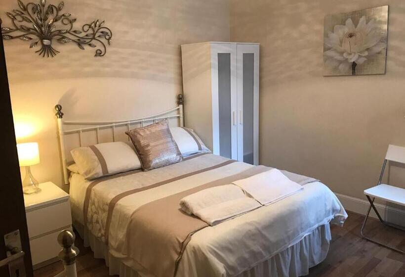 家庭间, Abbey Lodge Guest House