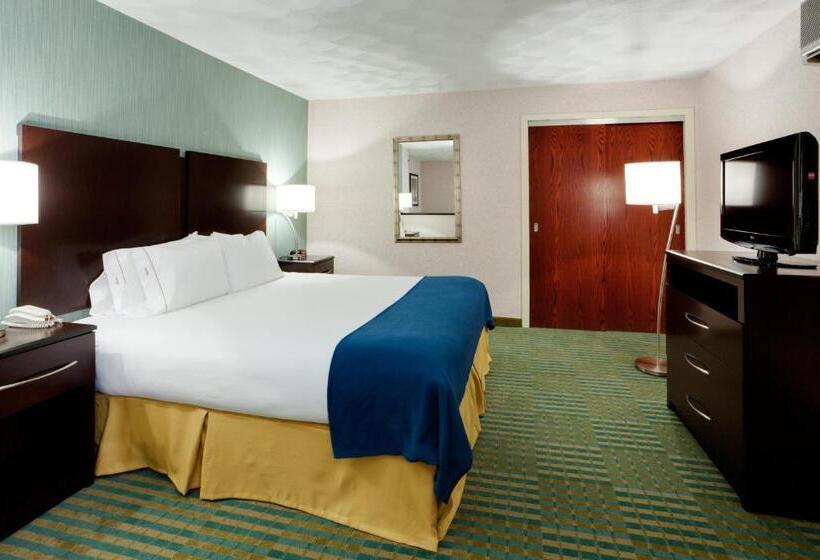 带大床的标准间, Holiday Inn Express & Suites Smithfield   Providence, An Ihg