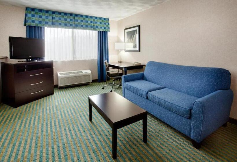适合残疾人士使用的带超级大床的标准间, Holiday Inn Express & Suites Smithfield   Providence, An Ihg