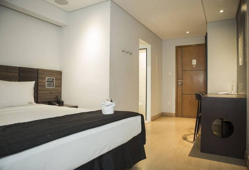 Номер Deluxe, Palais
