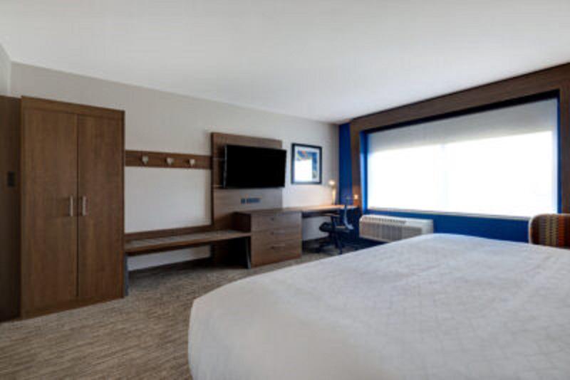 Номер Стандарт, York Microtel Inn & Suites By Wyndham