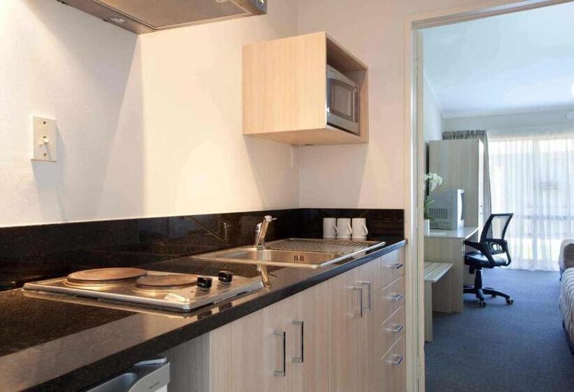 Семейный Номер, Auckland Airport Kiwi Motel