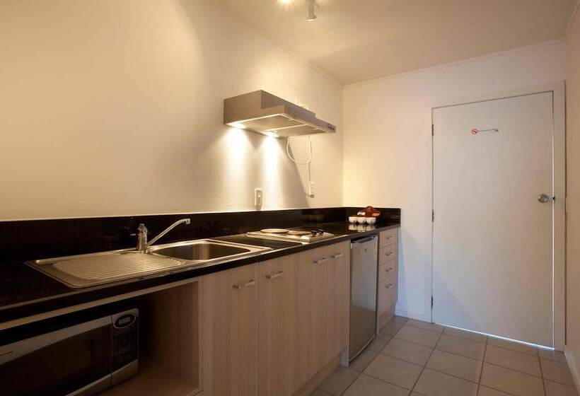 Семейный Номер, Auckland Airport Kiwi Motel