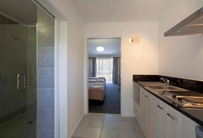 Студия Премиум, Auckland Airport Kiwi Motel