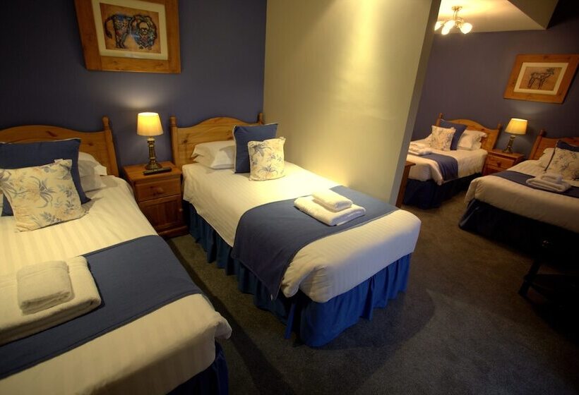 Четырехместный Номер Стандарт, Brathay Lodge