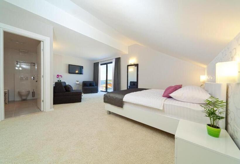 Deluxe Suite Sea View, Boutique Hotel Life