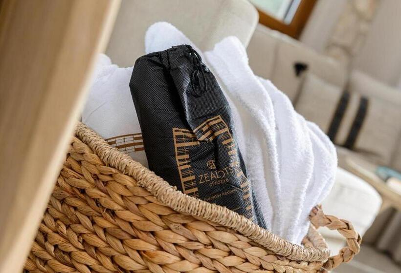 스위트, Nikoleta Luxury Villa