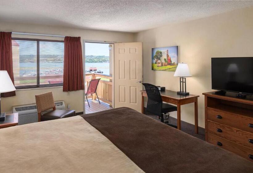 스탠다드 룸 킹사이즈 침대, Arrowwood Resort At Cedar Shore