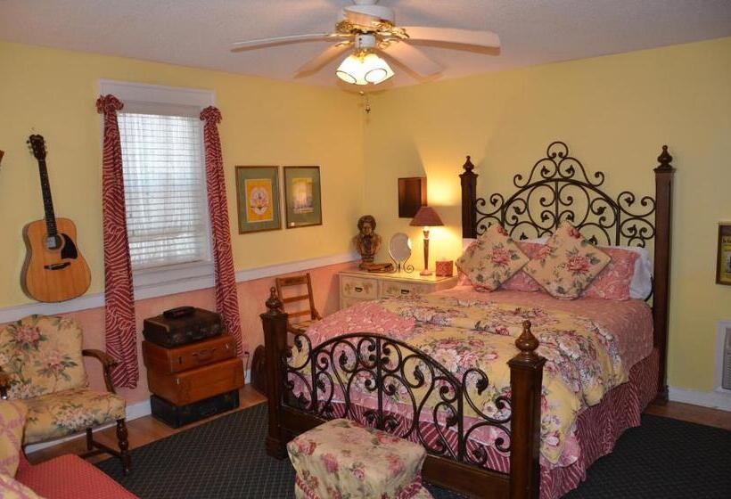 Номер Стандарт, Garden Walk Inn