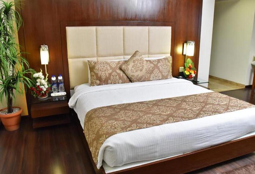 Президентский Люкс, Seasons  Rajkot