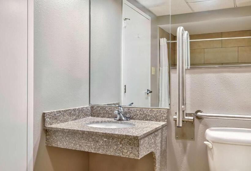 身障者適用スタンダードルーム, Motel 6 Bethel, Ct  Danbury