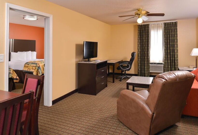 패밀리 스위트, Douglas Inn & Suites