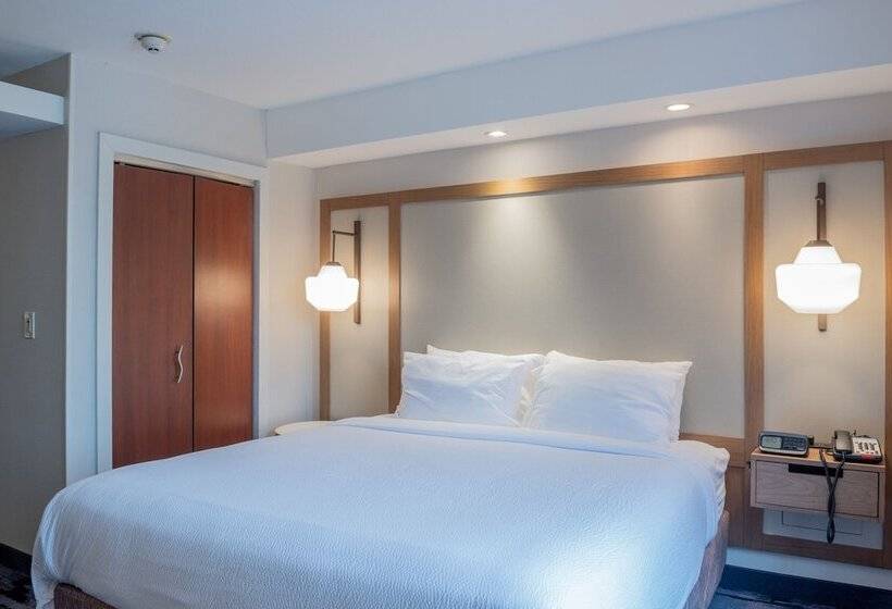 行政套房, Fairfield Inn & Suites Denton
