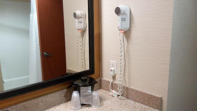 스탠다드 룸 킹사이즈 침대, Fairfield Inn And Suites By Marriott Tifton