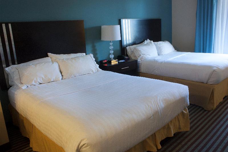 Suíte, Holiday Inn Express & Suites Youngstown West   Austintown By Ihg