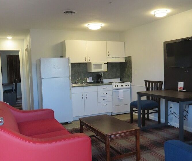 套房, Luxbury Inn & Suites