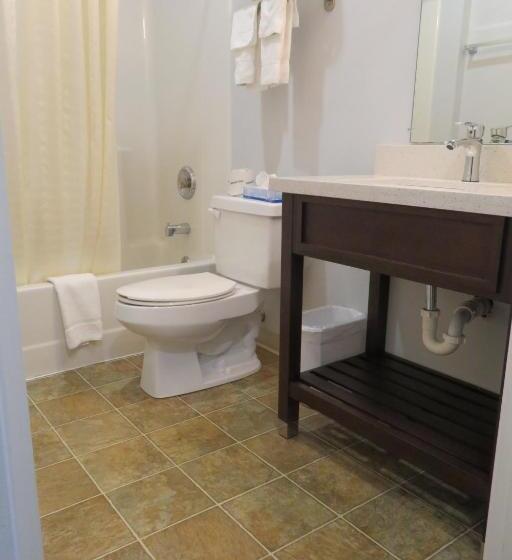 套房, Luxbury Inn & Suites