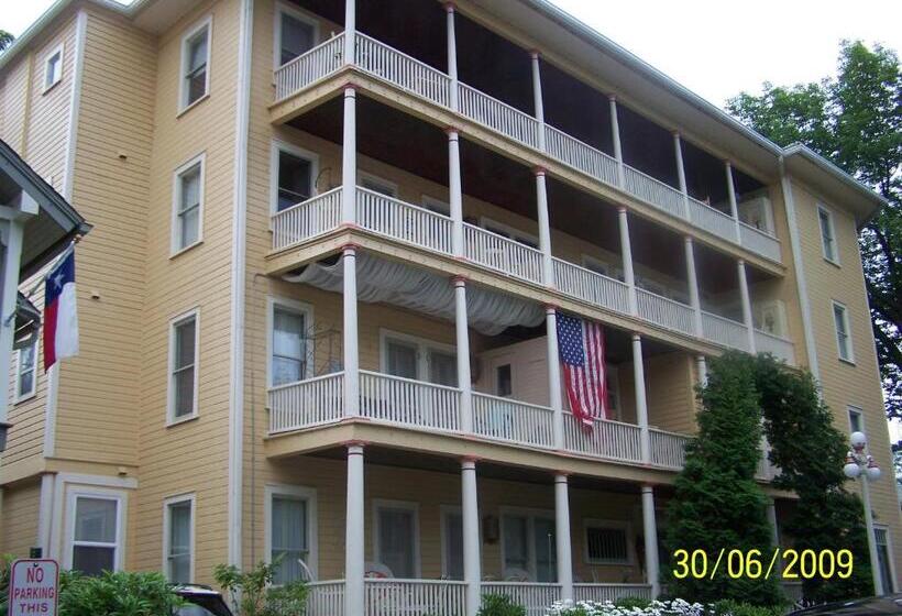Номер Стандарт, Spencer Hotel & Spa Chautauqua