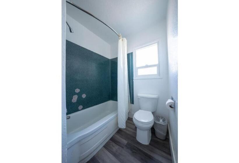 Номер Стандартный Кровать Куин, Budget Inn Madras