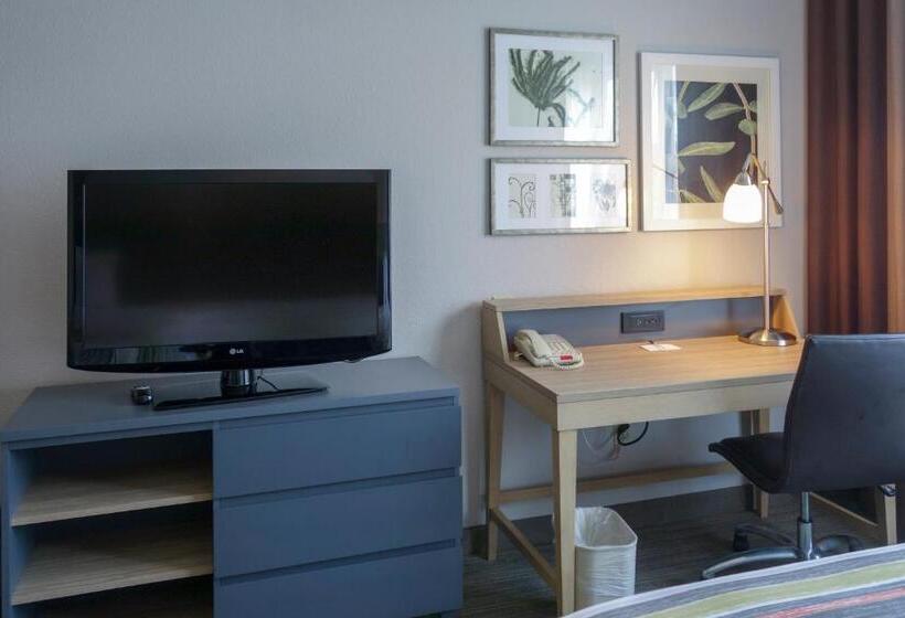 身障者適用キングサイズベッドルーム, Country Inn & Suites By Radisson, Washington, D.c. East  Capitol Heights, Md