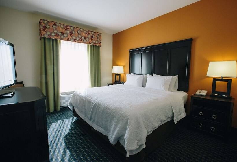 스위트, Hampton Inn & Suites Effingham