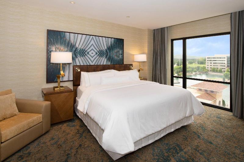 스위트 킹사이즈 침대, The Westin Huntsville