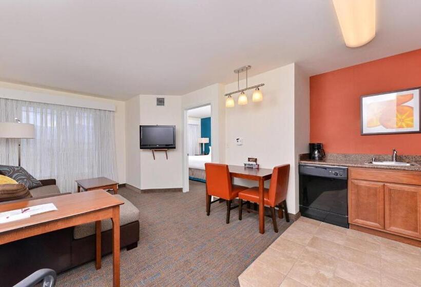 스위트 킹사이즈 침대, Residence Inn Bozeman