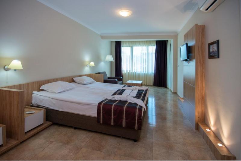 Номер Стандарт Вид на Парк, Arkutino Family Resort