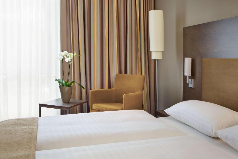 اتاق کلاس بیزنس, Intercityhotel Darmstadt