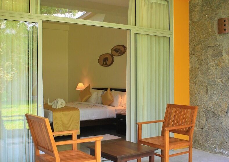 Номер Deluxe, Grand Udawalawe Safari Resort