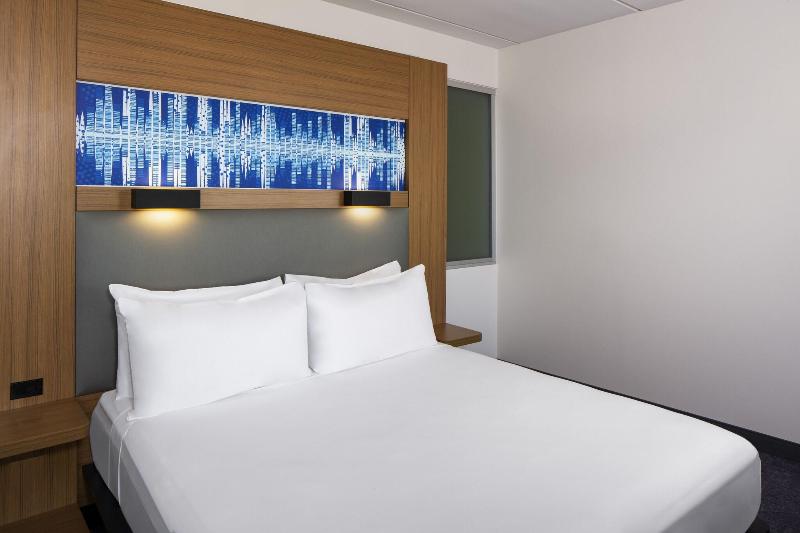 스탠다드 룸 킹사이즈 침대, Aloft Tempe