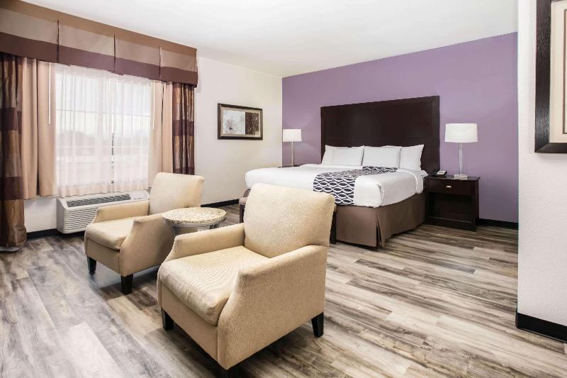 Люкс Повышенной Комфортности, La Quinta Inn & Suites By Wyndham Dfw Airport West  Euless