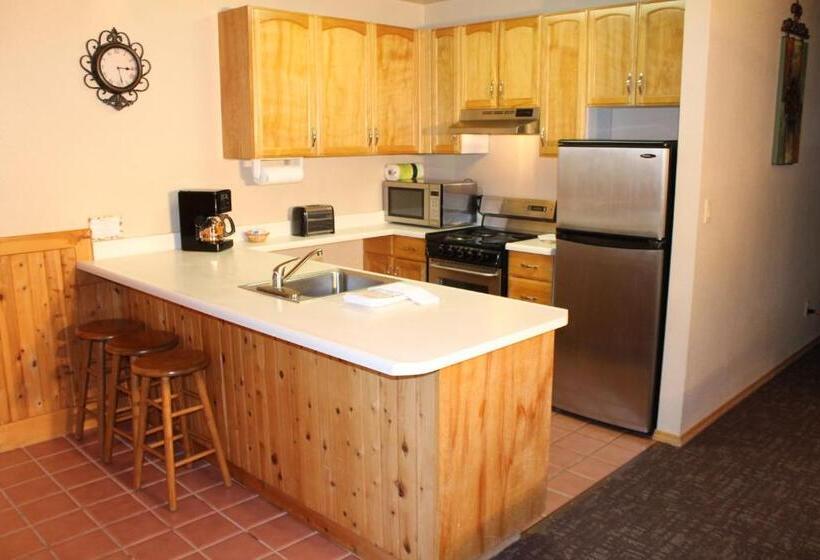 Шале Deluxe 1 Спальня, Mount Shasta Resort