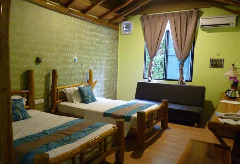스탠다드 룸, Borneo Tropical Rainforest Resort