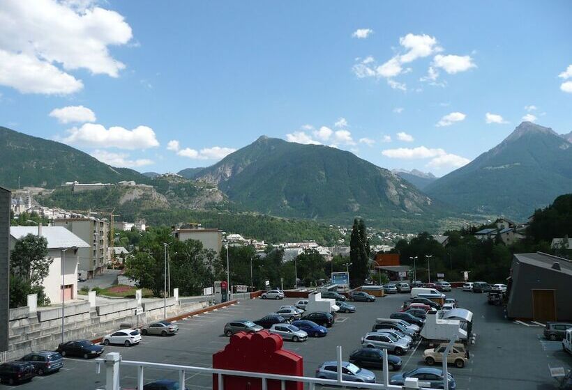 Superior Oda, Suite Home Briancon Serre Chevalier